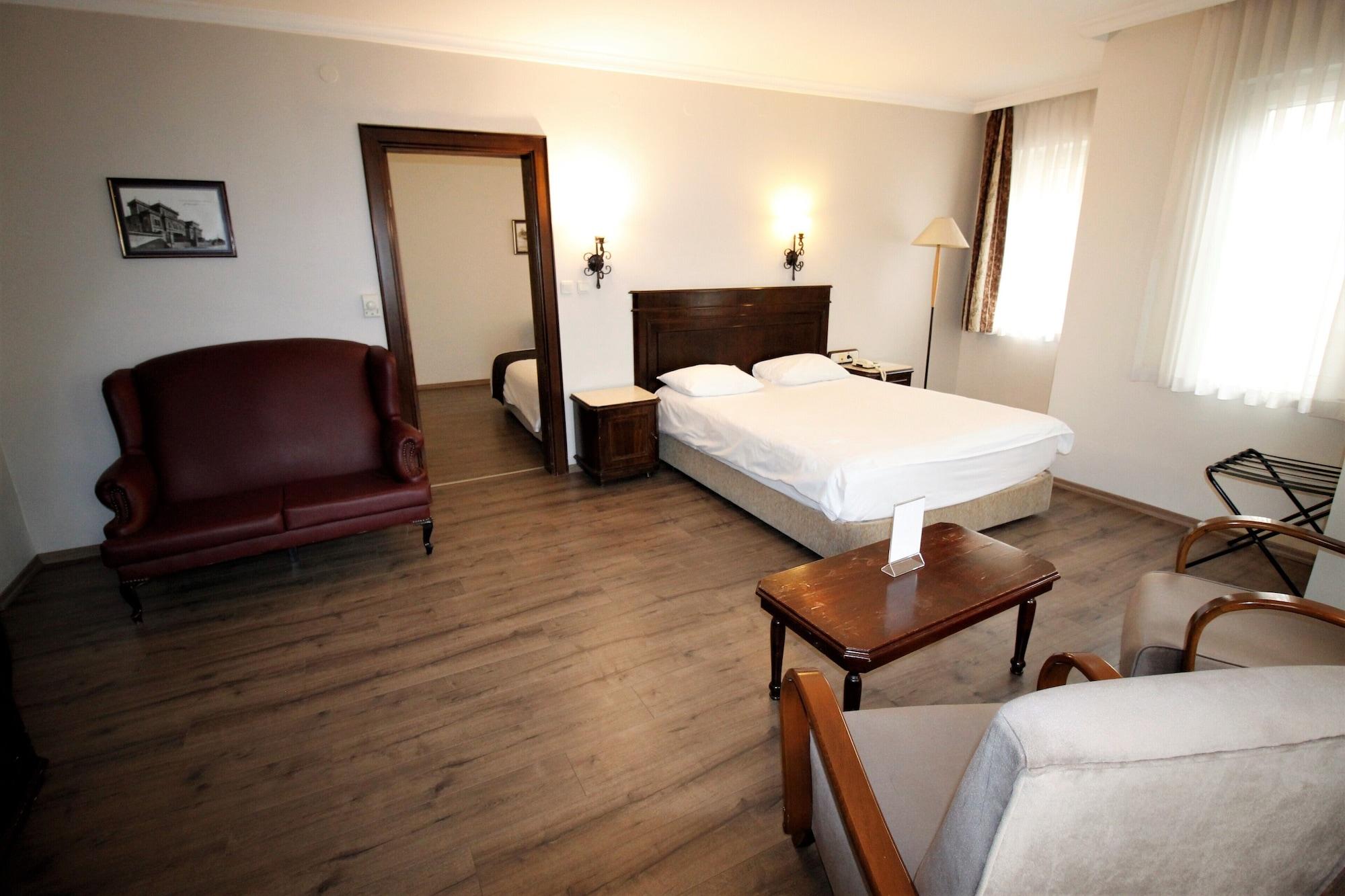 Montania Town Hotel Mudanya Eksteriør billede