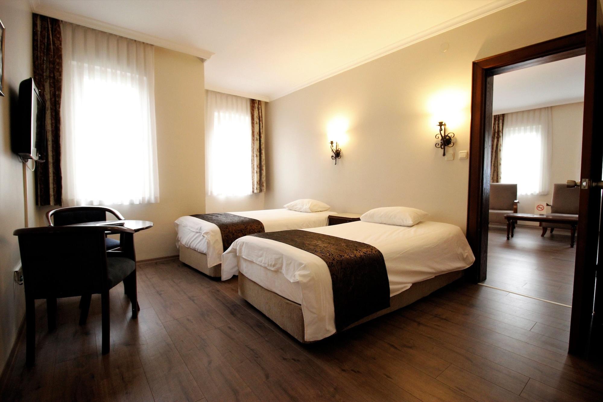 Montania Town Hotel Mudanya Eksteriør billede